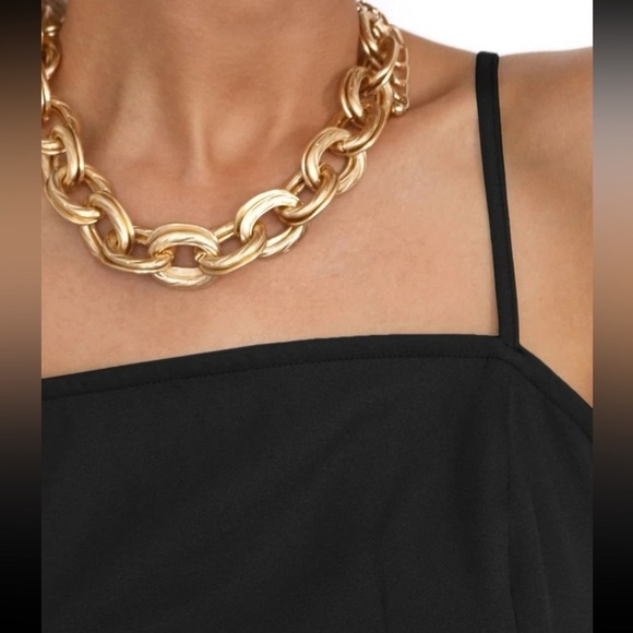 Split hem form fitted slip dress - Picture 3 of 4